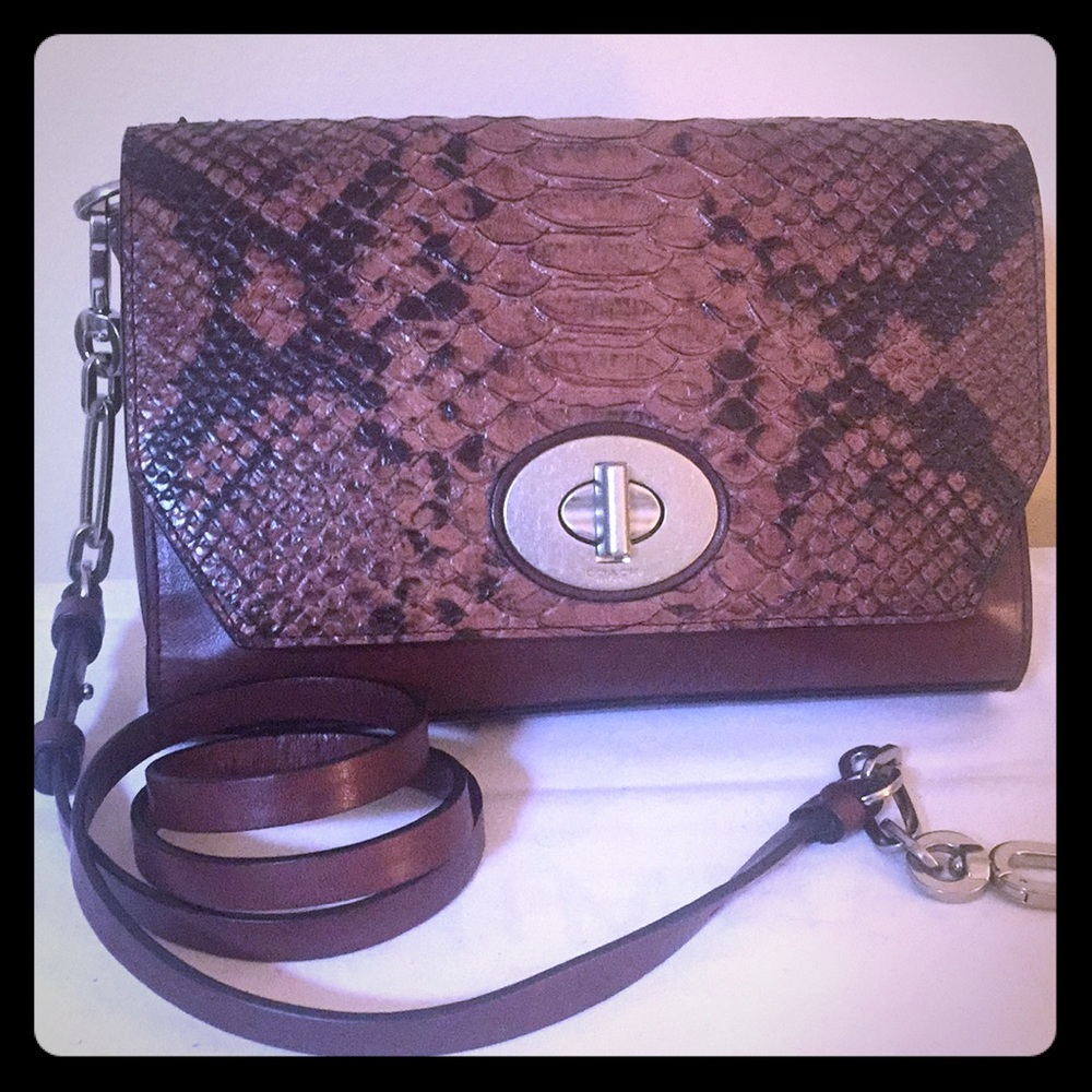 🎈SOLD🎈 Coach crossbody bag